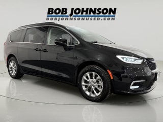 2022 Chrysler Pacifica Touring L AWD