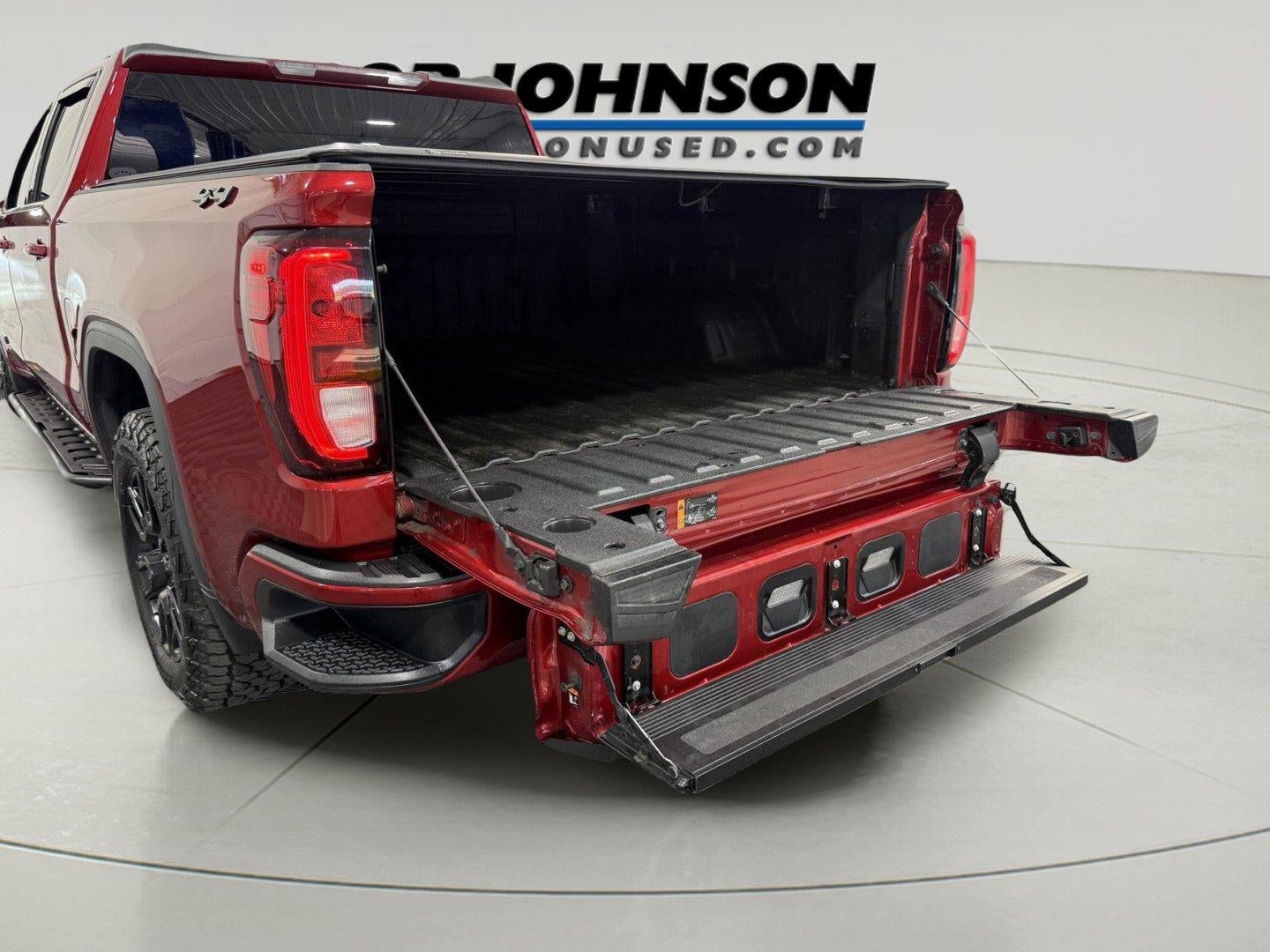 2021 GMC Sierra 1500 4WD Crew Cab Short Box Elevation