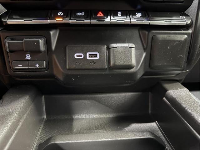 2021 GMC Sierra 1500 4WD Crew Cab Short Box Elevation