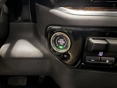 2025 GMC Sierra 1500 4WD Crew Cab Short Box Elevation with 3SB