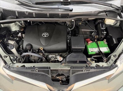 2020 Toyota Sienna LE