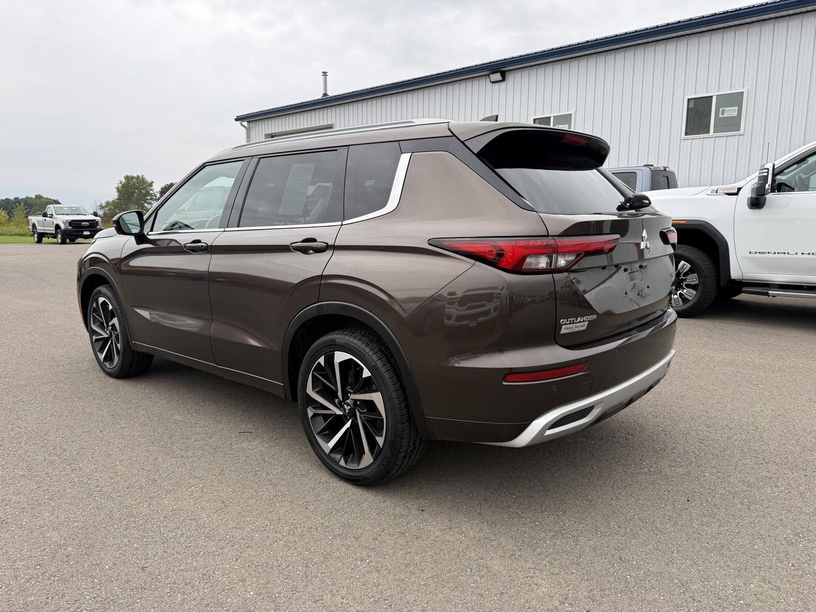 2022 Mitsubishi Outlander SEL Special Edition 2WD