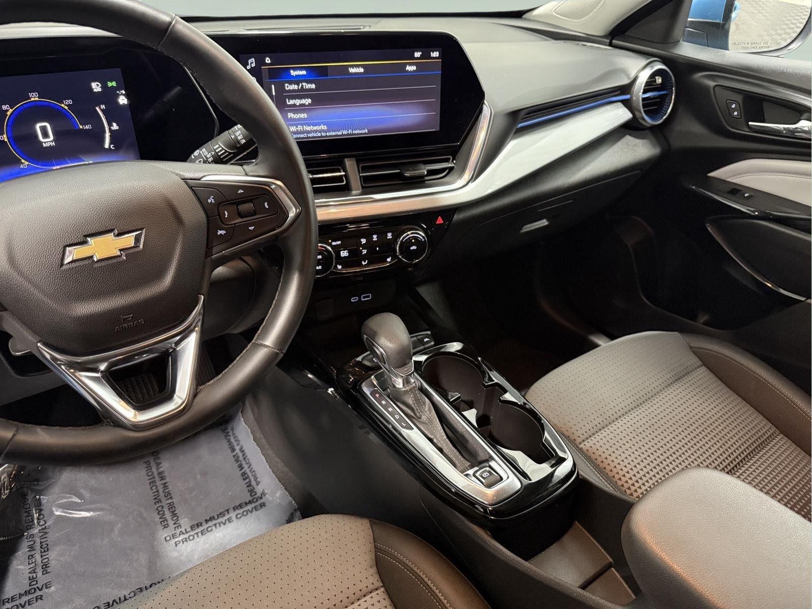 2025 Chevrolet Trax FWD LT