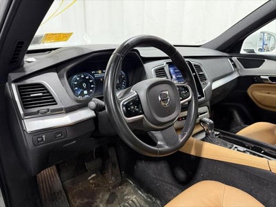 2018 Volvo XC90 T6 Momentum