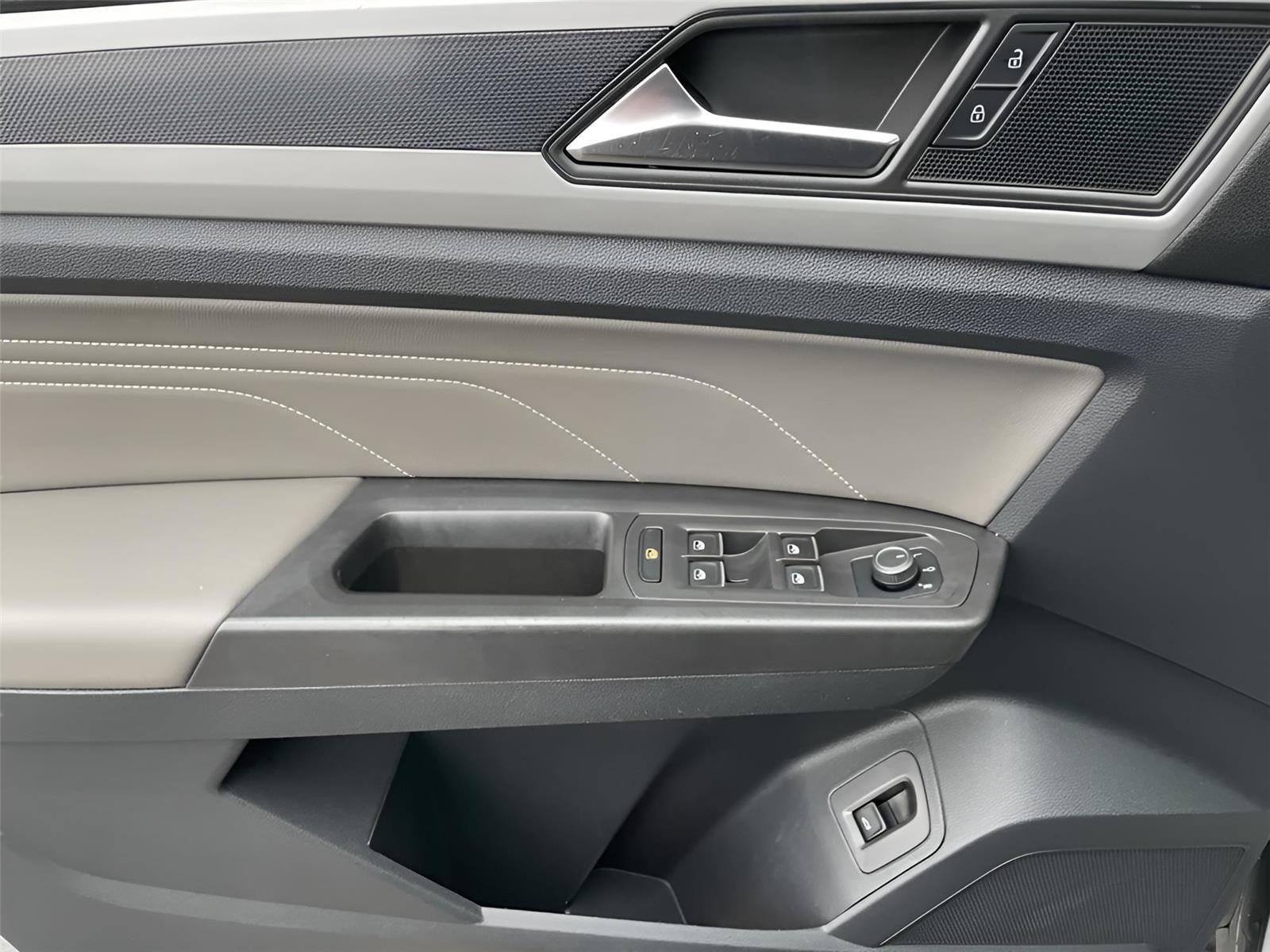 2022 Volkswagen Atlas 3.6L V6 SEL R-Line Black