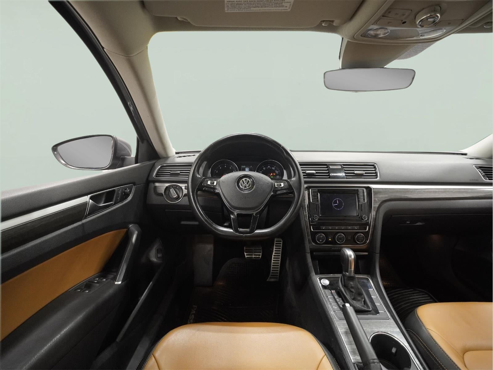 2018 Volkswagen Passat 2.0T SEL Premium