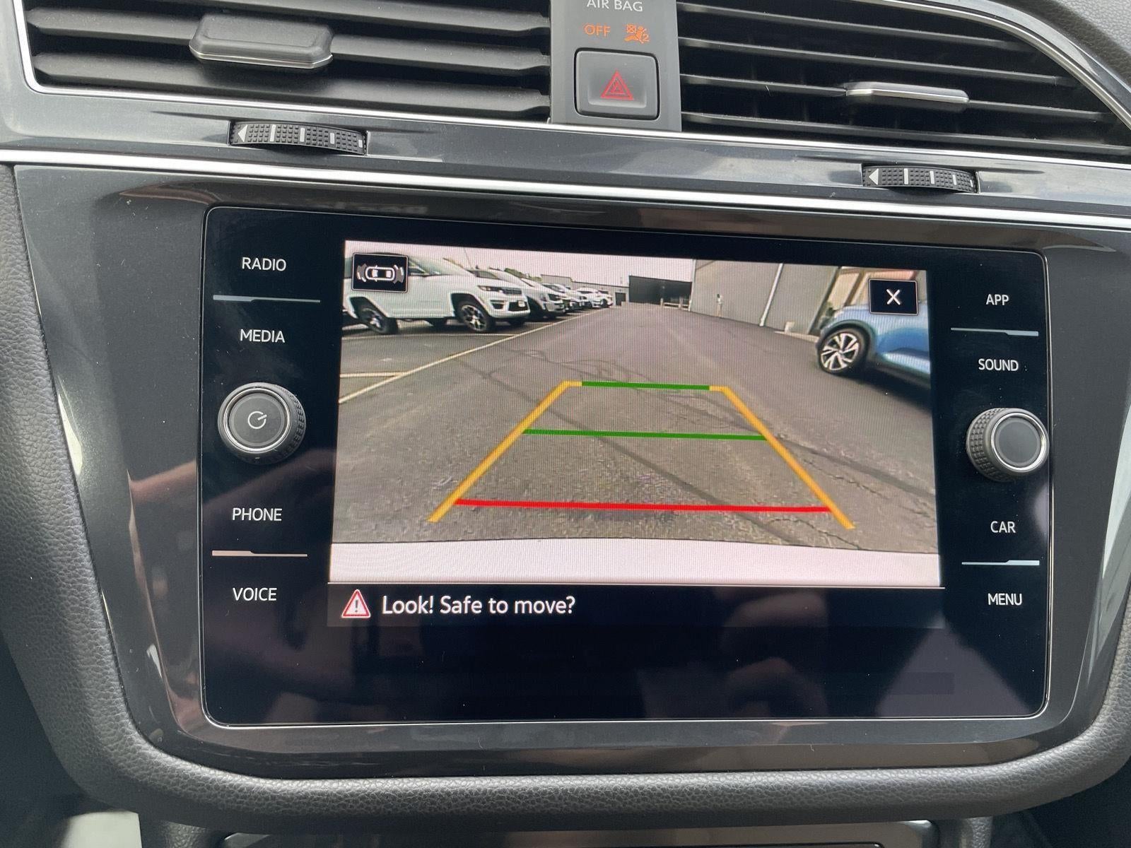 2023 Volkswagen Tiguan SE R-Line Black