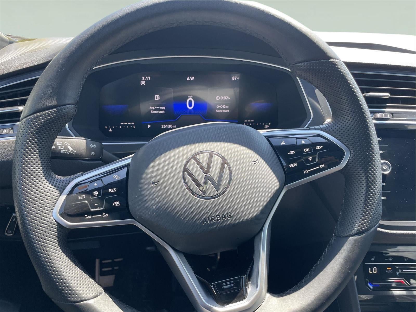 2023 Volkswagen Tiguan SE R-Line Black