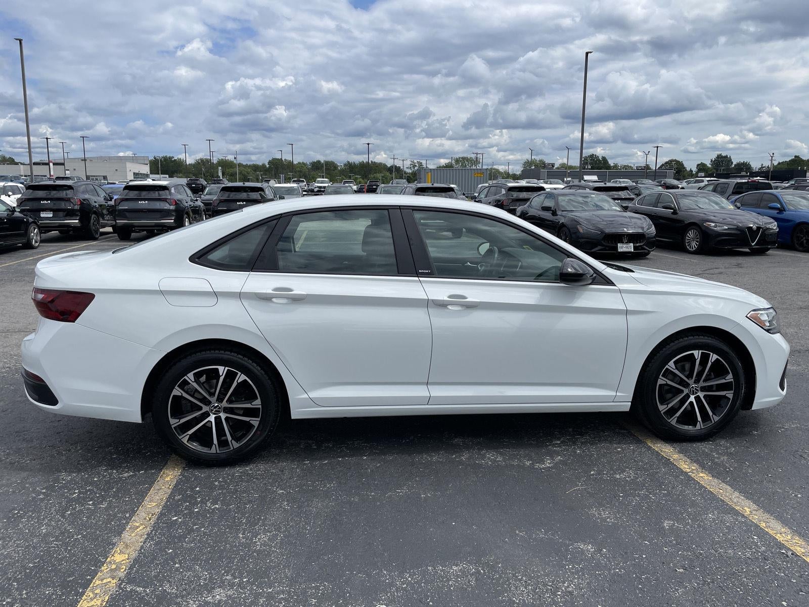 2023 Volkswagen Jetta Sport