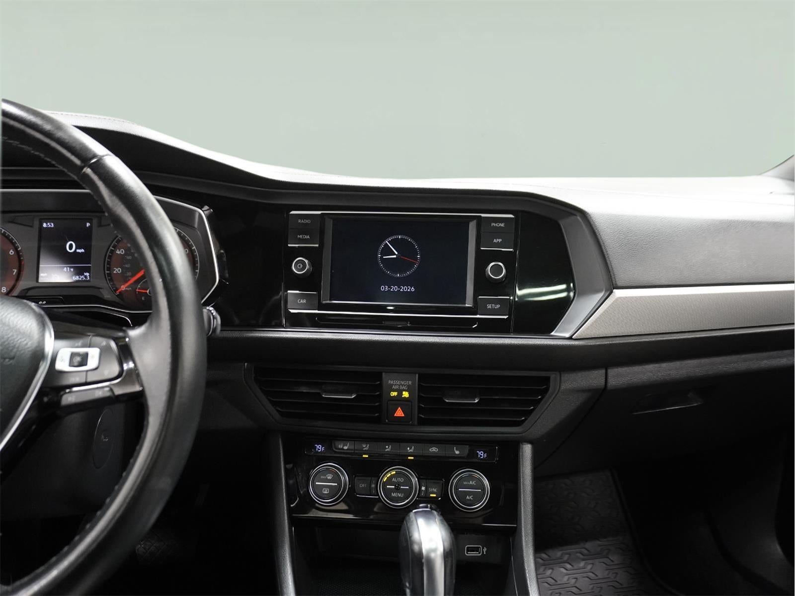 2019 Volkswagen Jetta R-Line