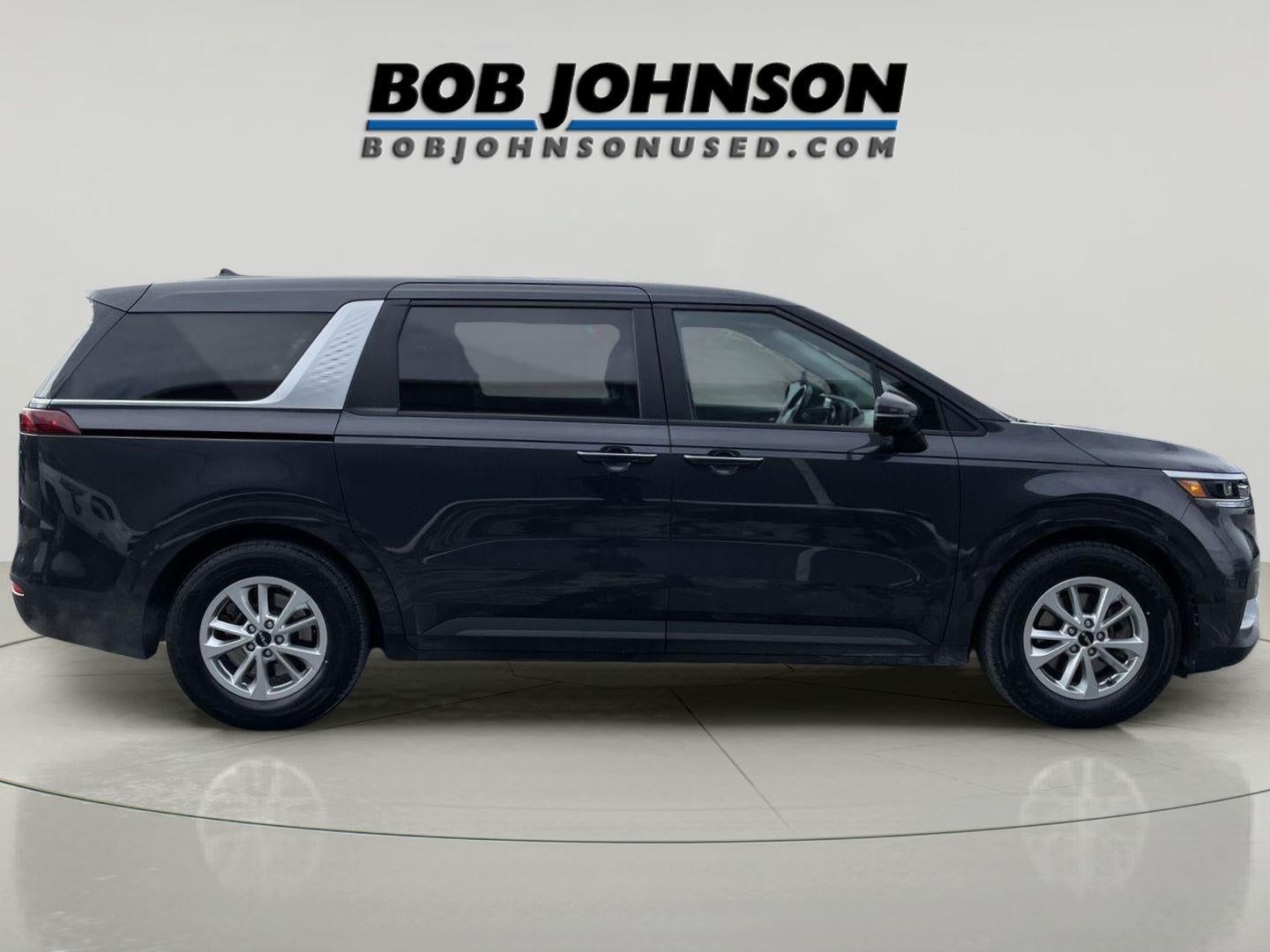 2023 Kia Carnival LX