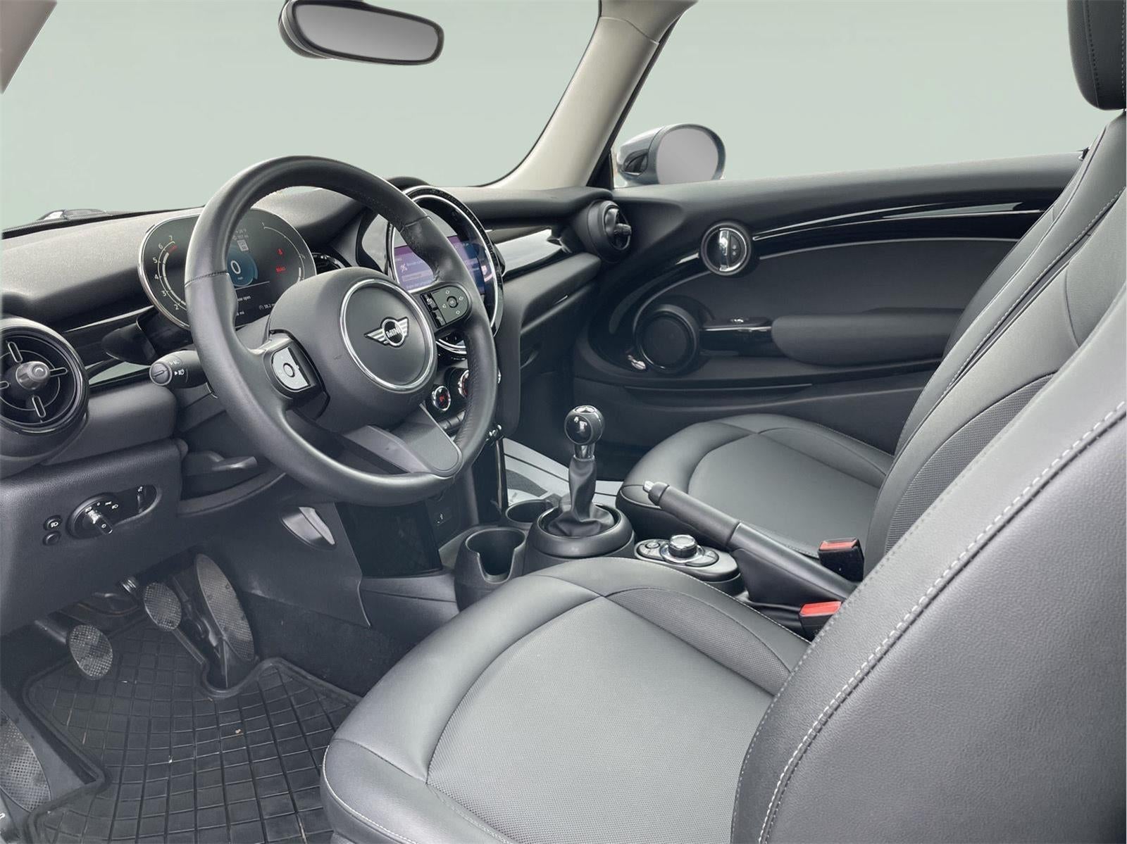 2024 MINI Hardtop 2 Door Cooper