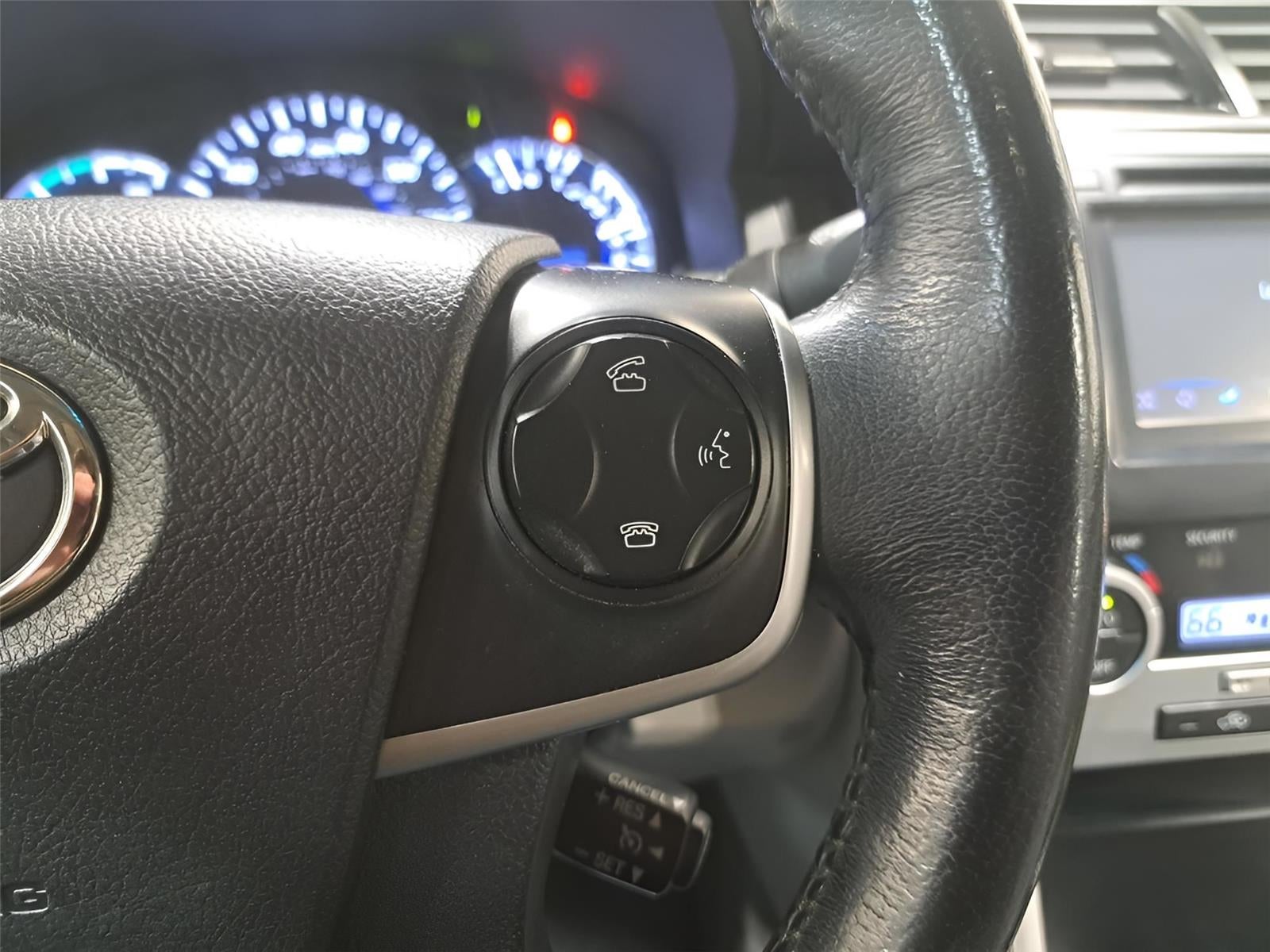 2014 Toyota Camry Hybrid XLE